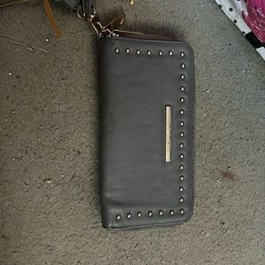 Steve Madden gray wallet